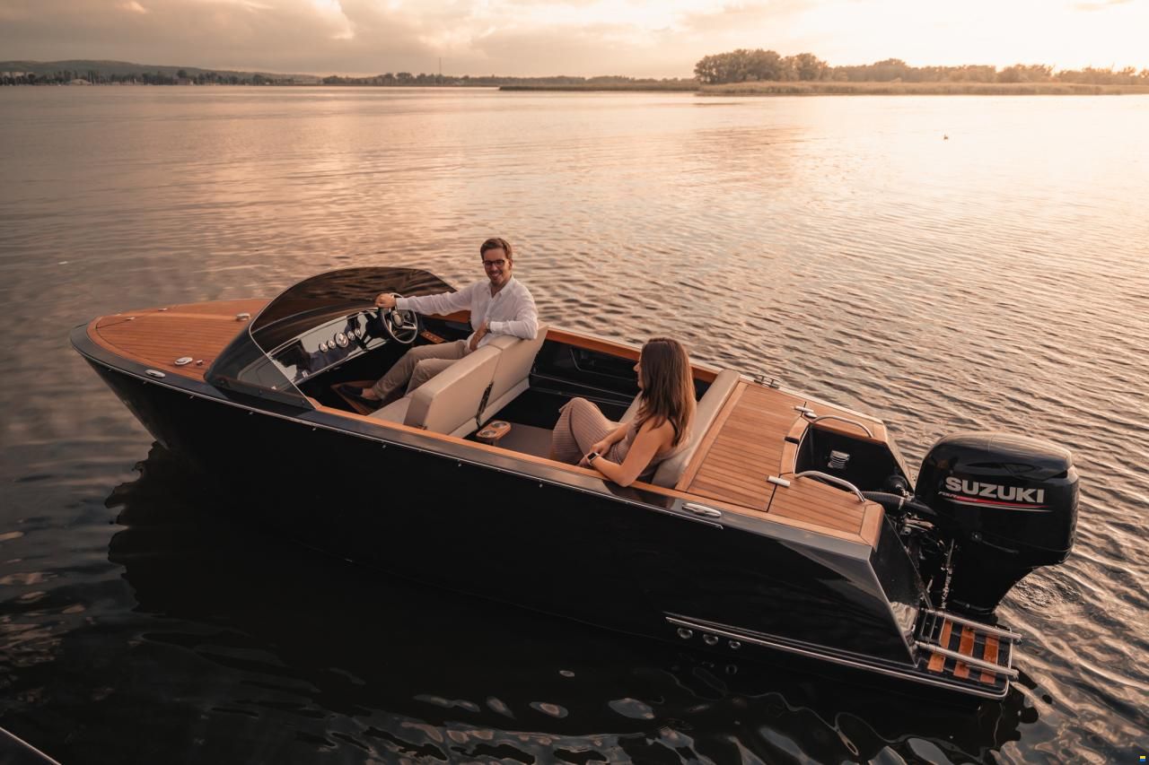VTS Boats Flying Shark 5.7