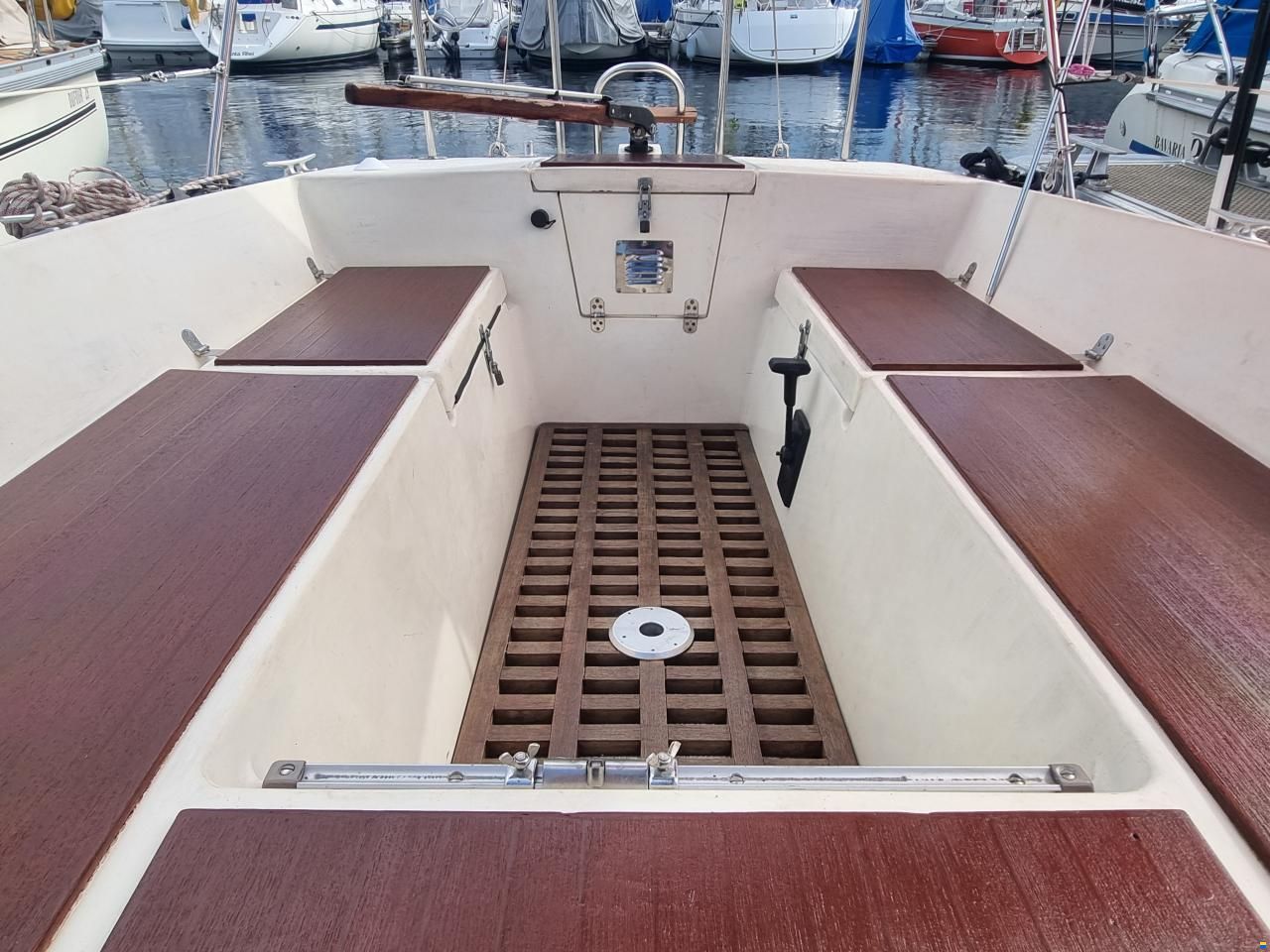 Nautica 24