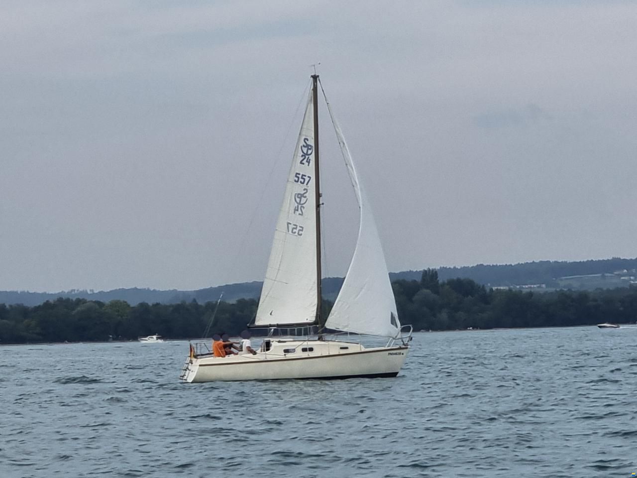 Nautica 24