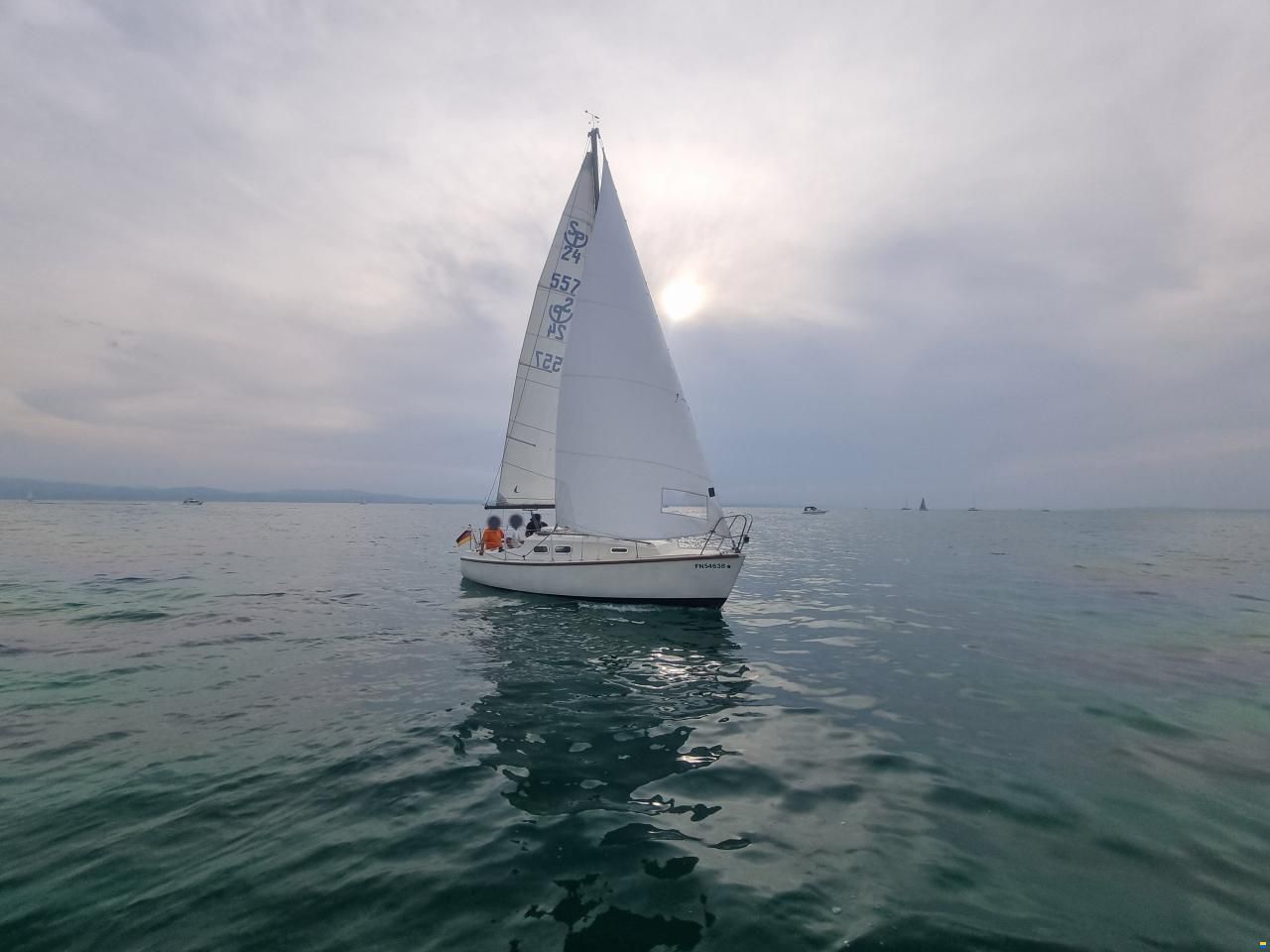 Nautica 24