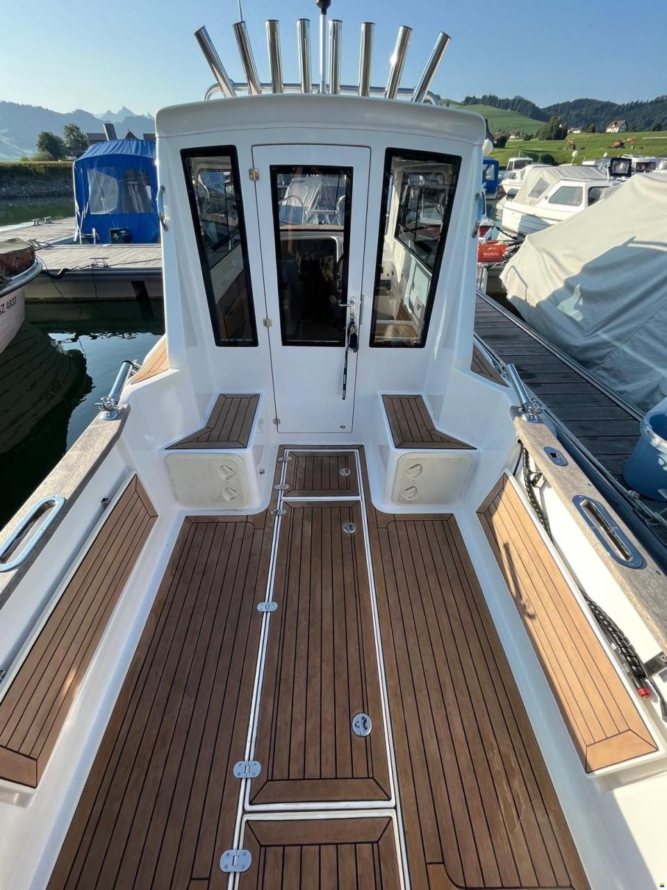The Captains Fisher 660