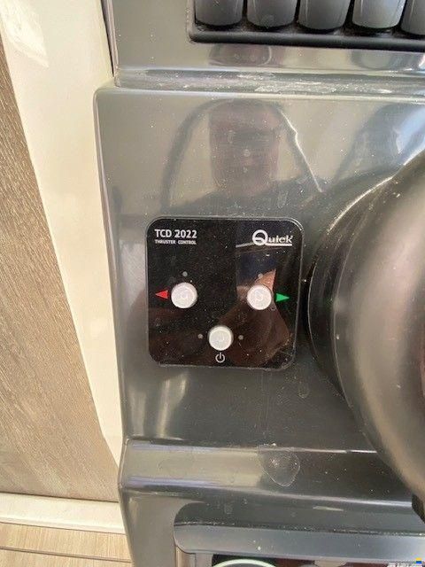 Quicksilver 705 Pilothouse m/Mercury F225 hk V6