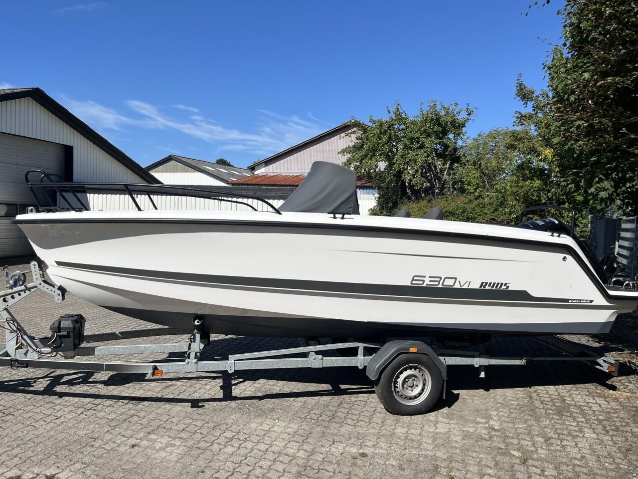 Ryds 630VI Mid-C - F115 Mercury-EFI 2,1L og 2