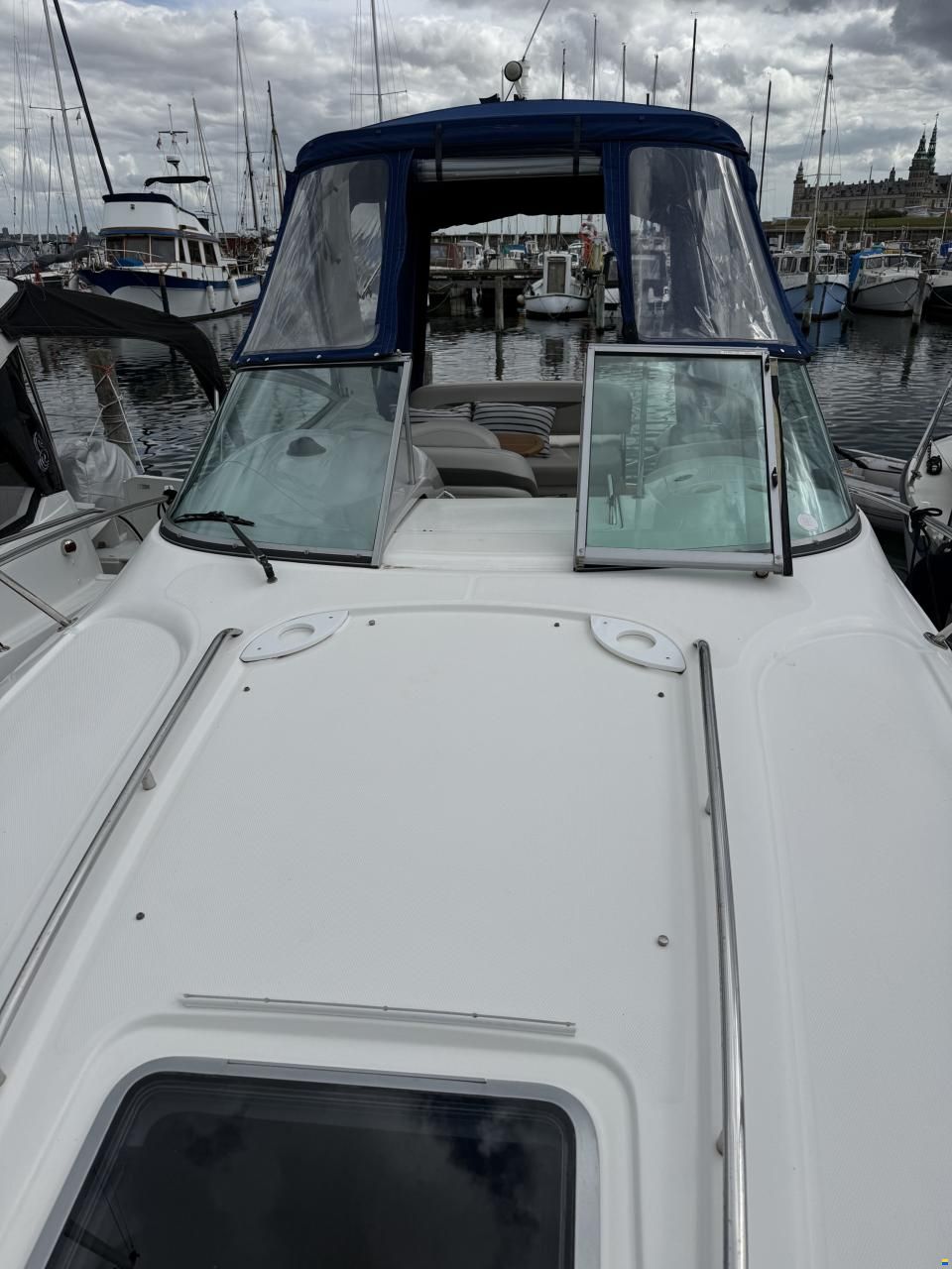 Chaparral 270 Signature