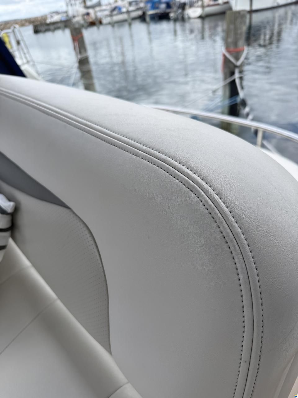 Chaparral 270 Signature