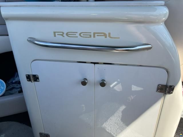 Regal 2150 LSC