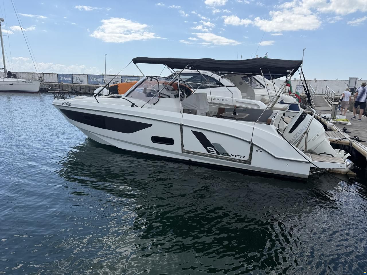 Beneteau Fleyr 9 Sundeck