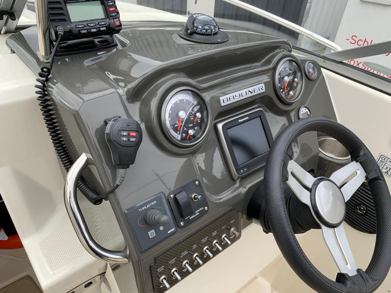 Bayliner 742 Cuddy