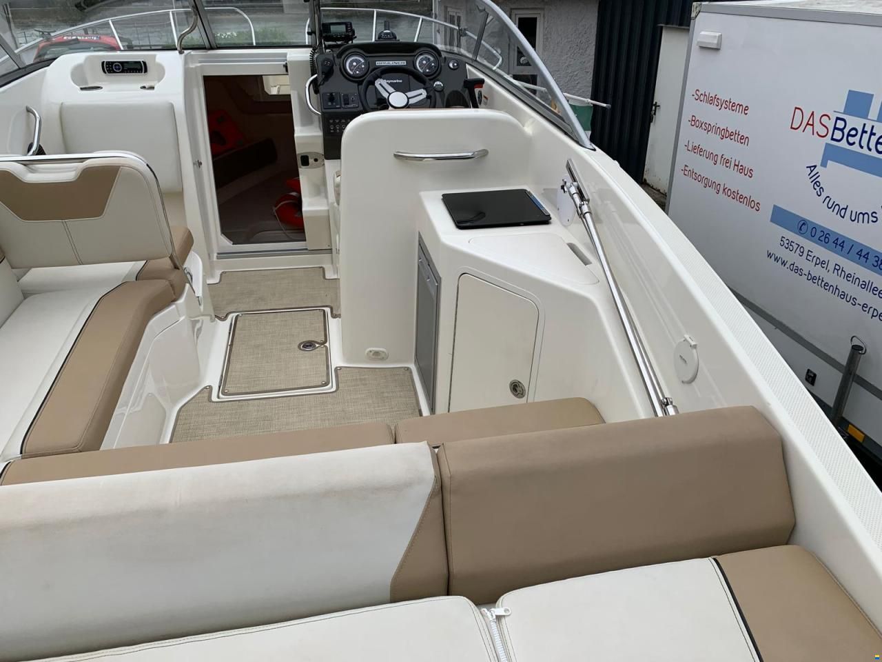 Bayliner 742 Cuddy