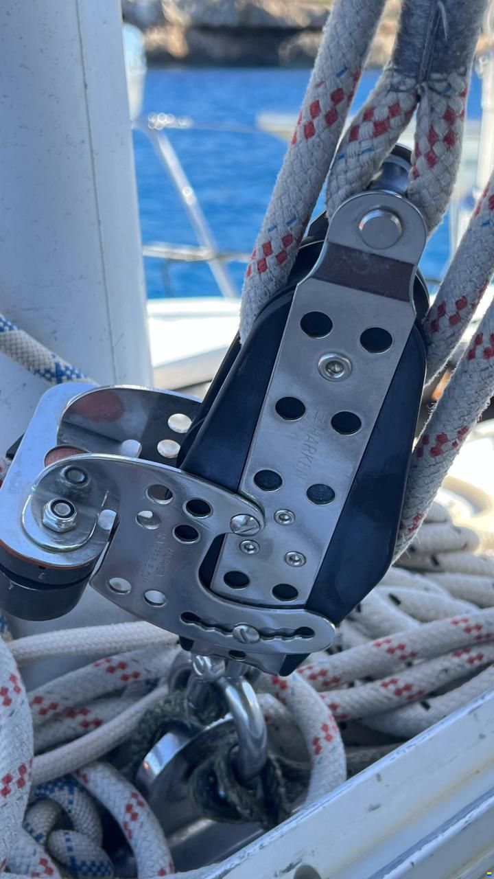 North Wind Mistral 40