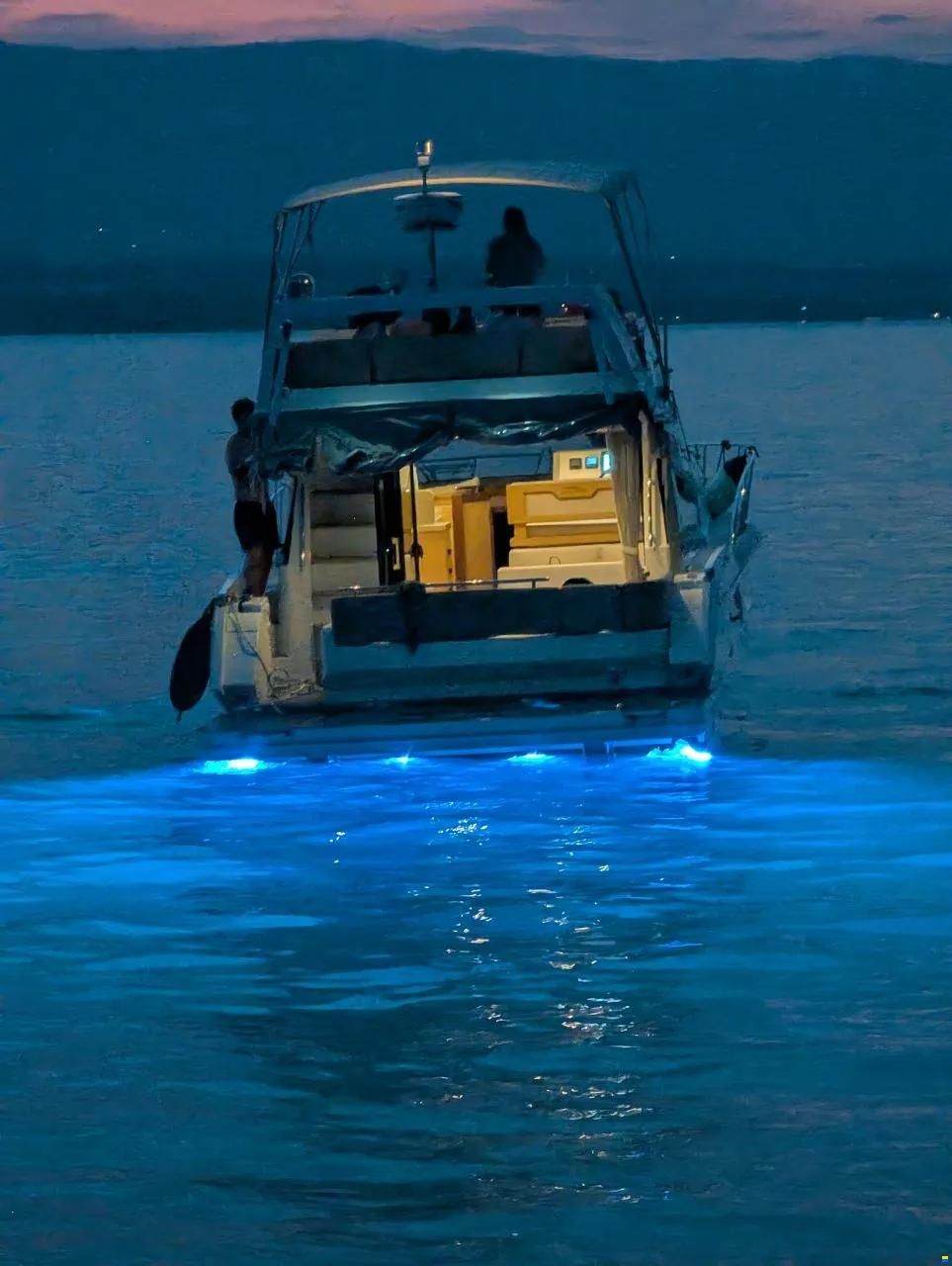 Galeon 420 fly