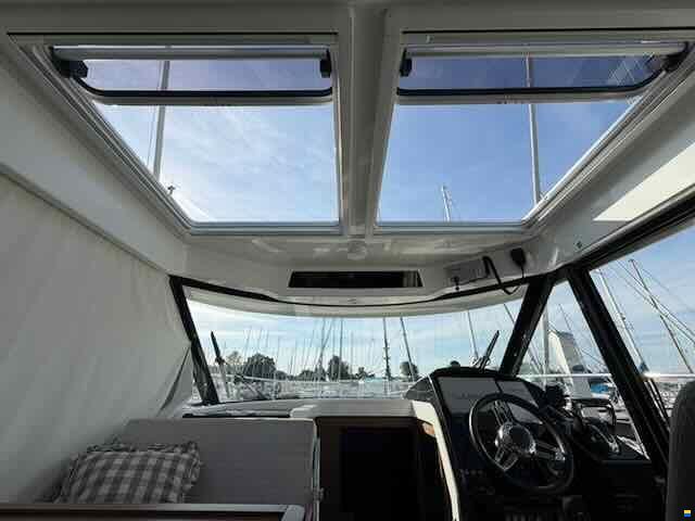 Jeanneau Merry Fisher 895
