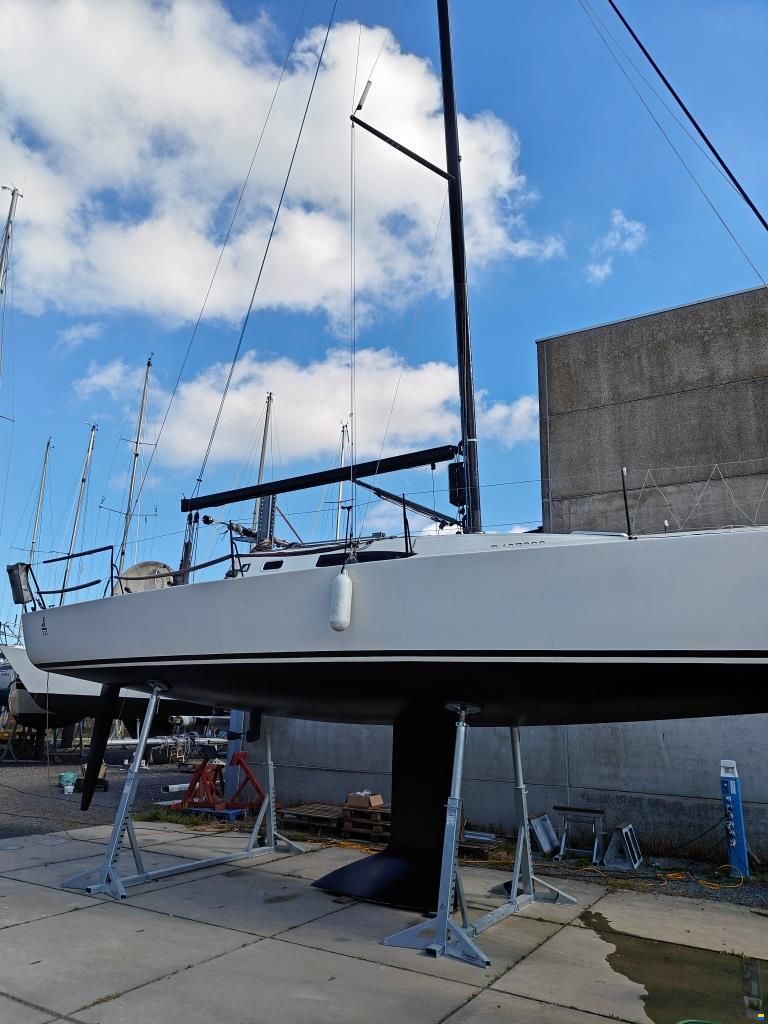 J Boats J/111