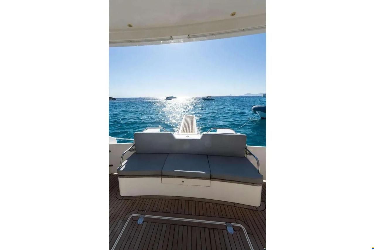 Fairline Squadron 56