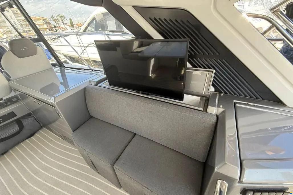 Azimut Atlantis 51