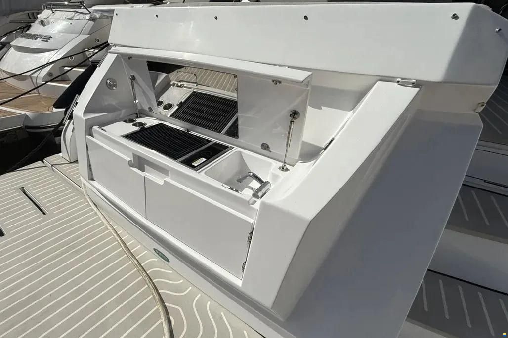 Azimut Atlantis 51