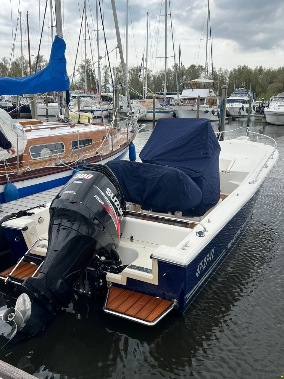 White Shark 225