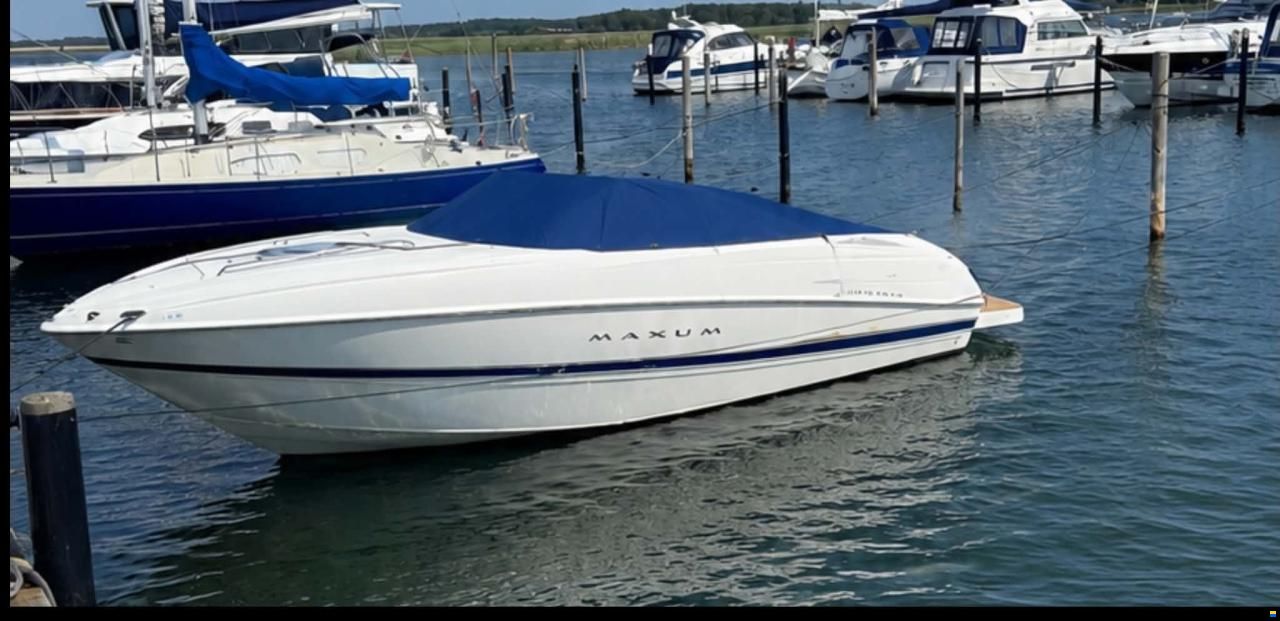 Maxum SC3