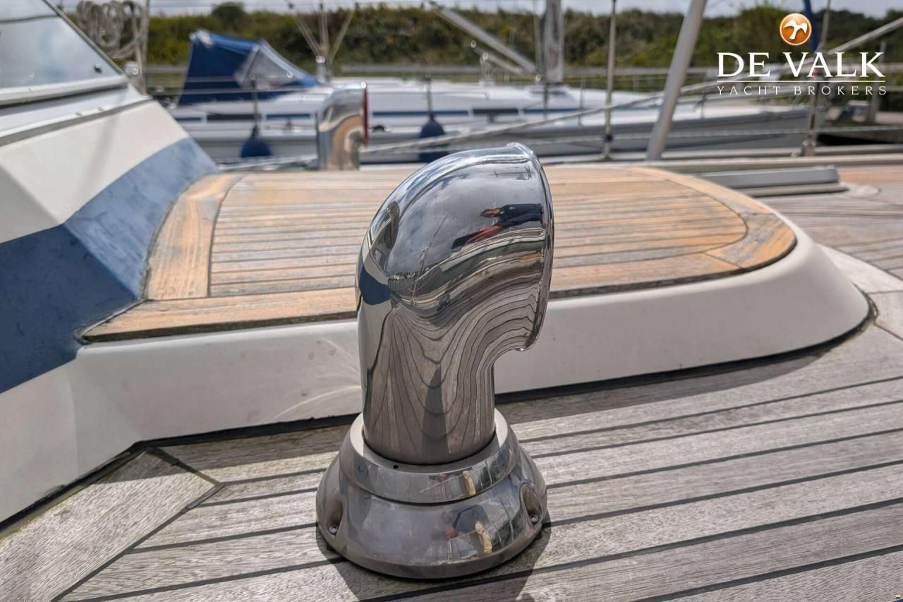 Hallberg-Rassy 42 E