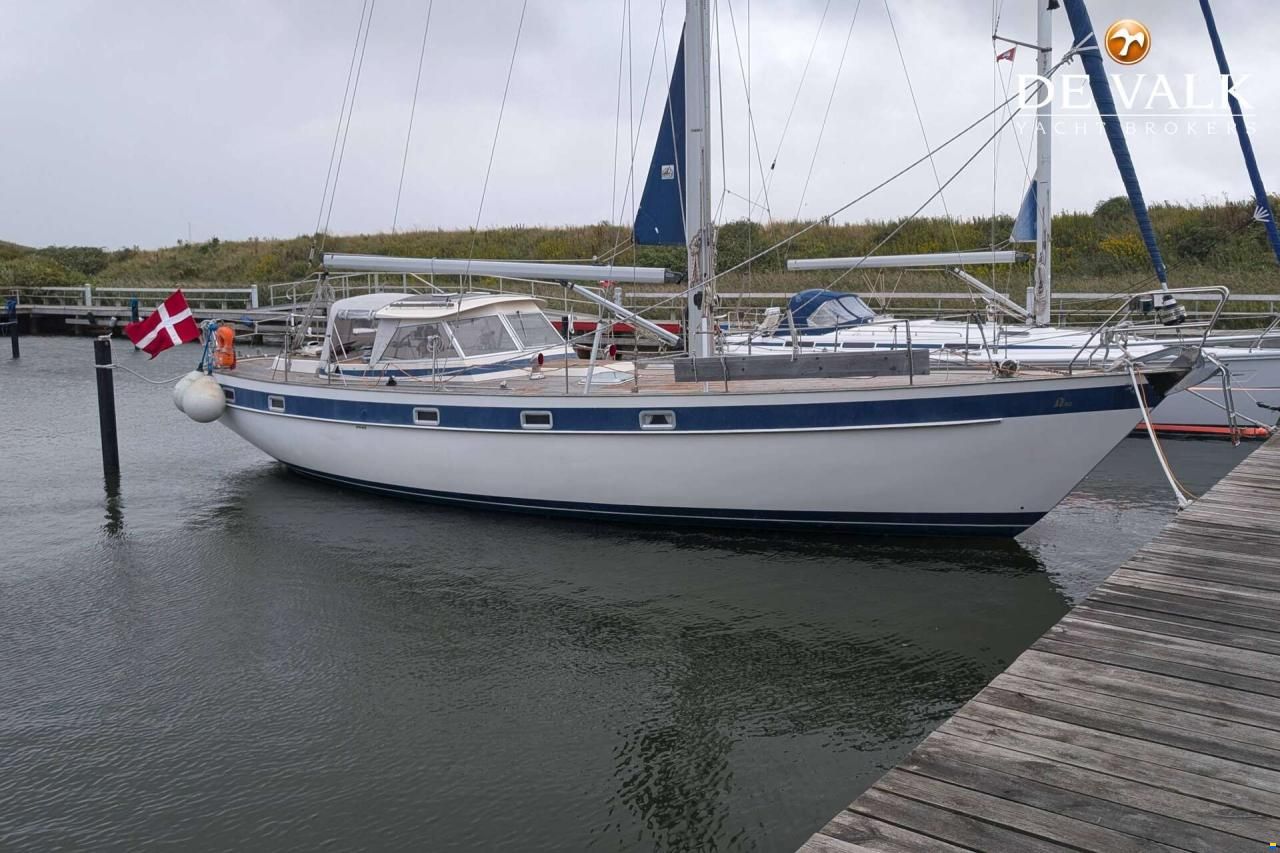 Hallberg-Rassy 42 E