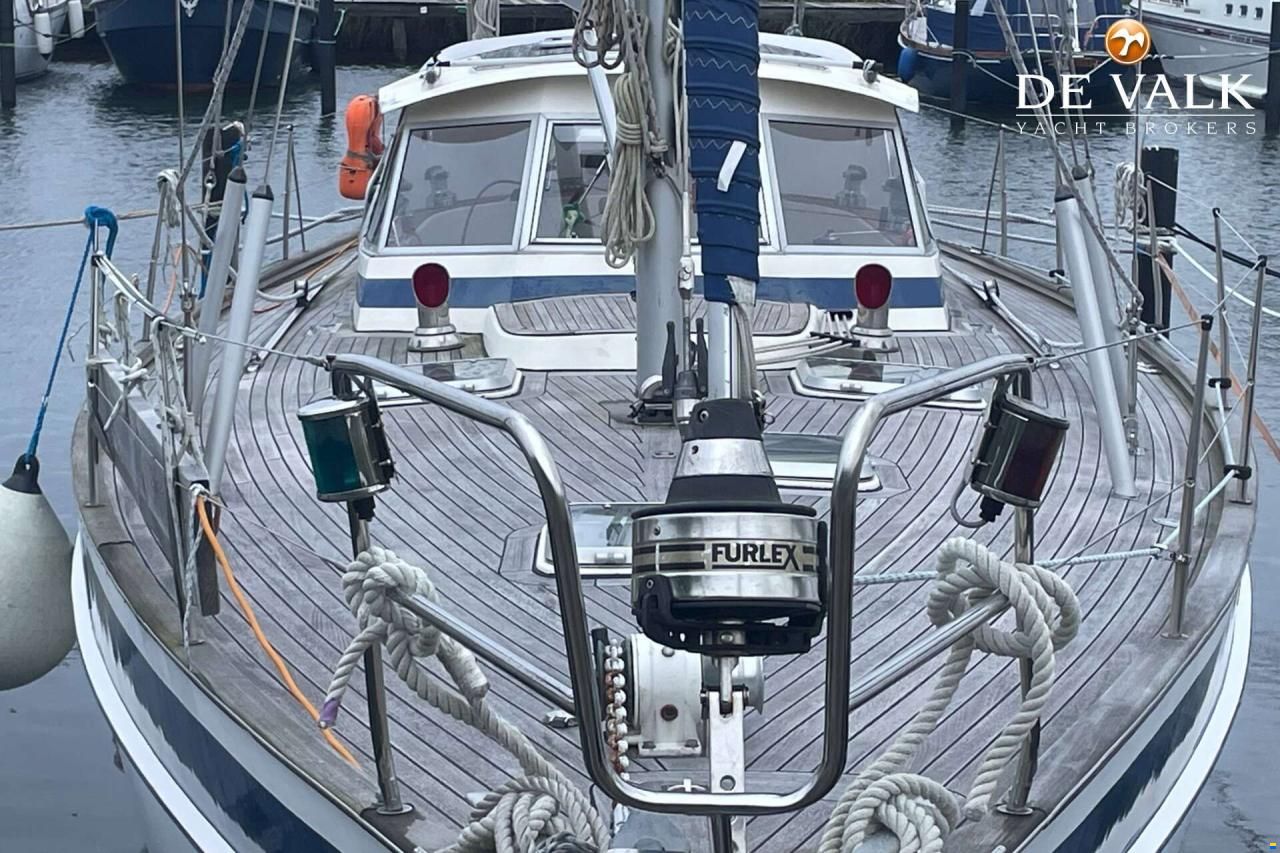 Hallberg-Rassy 42 E