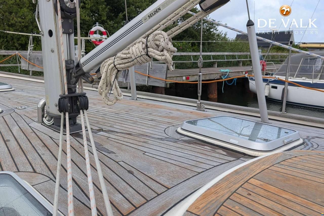 Hallberg-Rassy 42 E