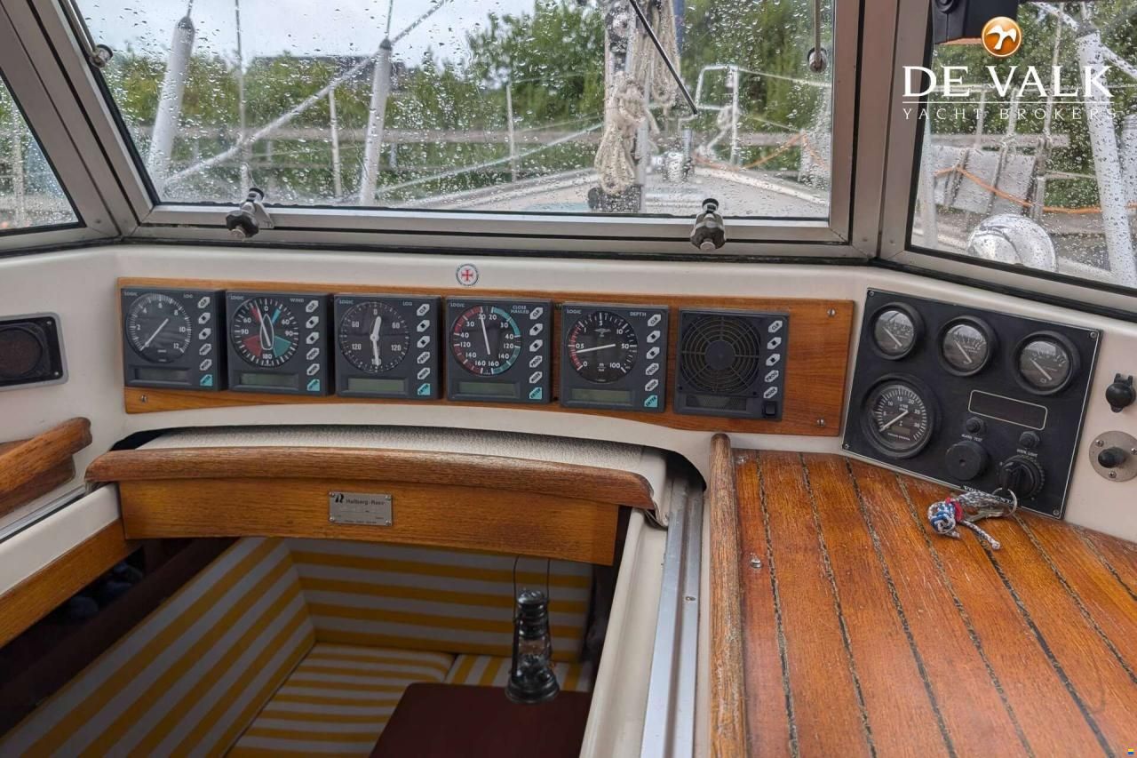 Hallberg-Rassy 42 E