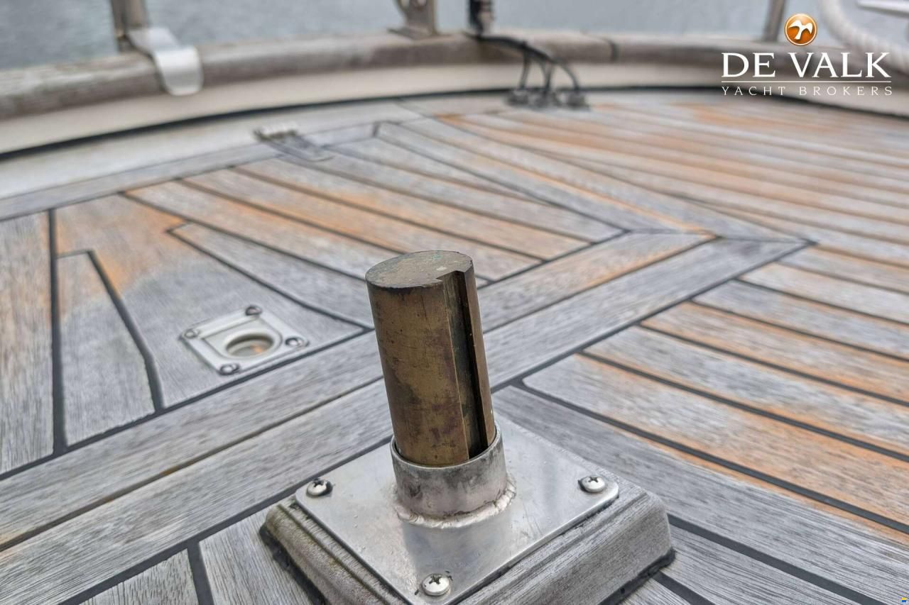 Hallberg-Rassy 42 E