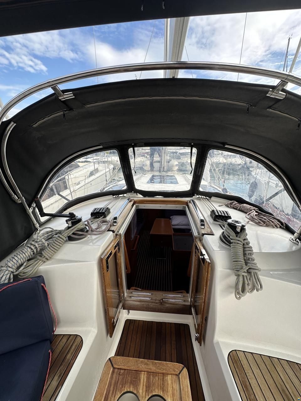 Bavaria Cruiser 37