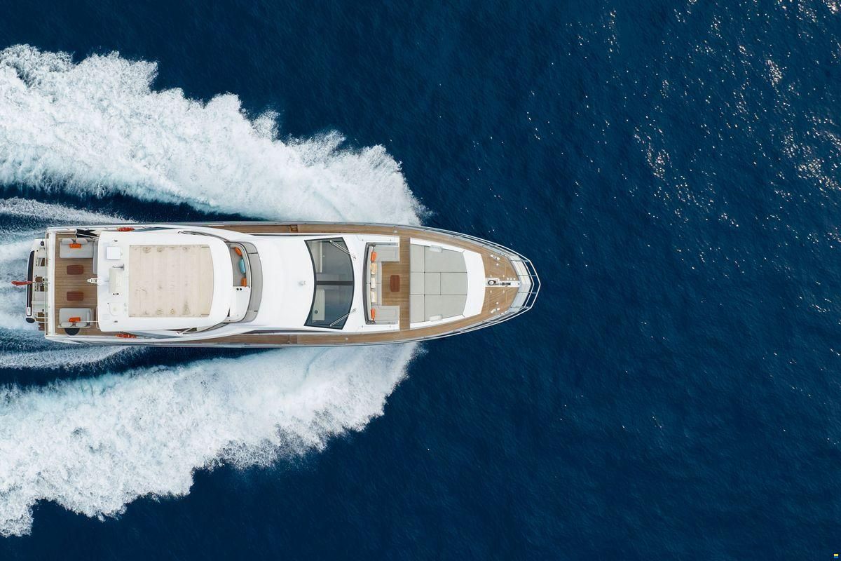 Azimut 72