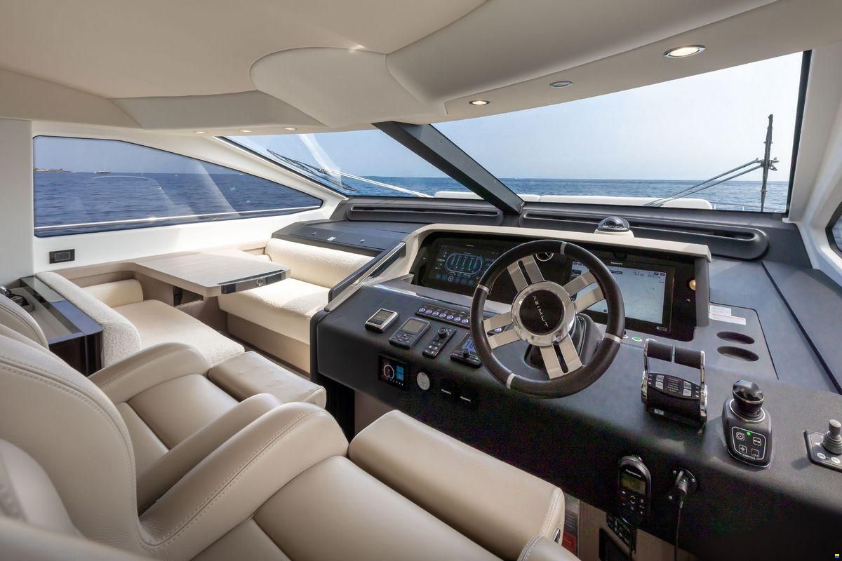 Azimut 72