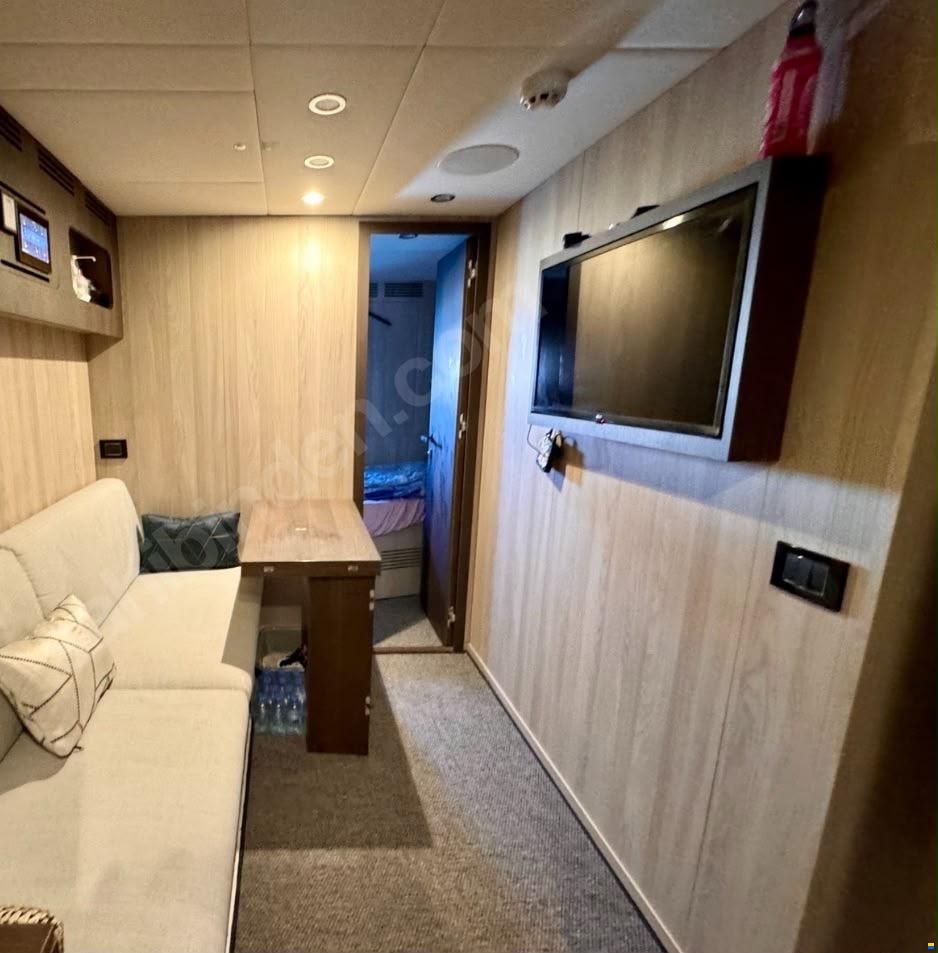 Azimut Grande 25