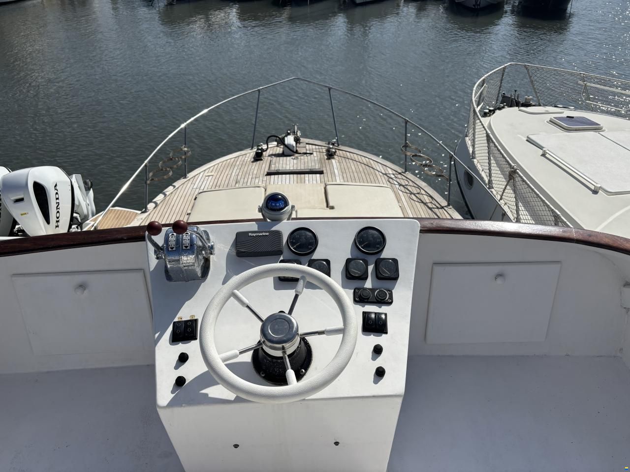 Italcraft X 33 Flying Bridge