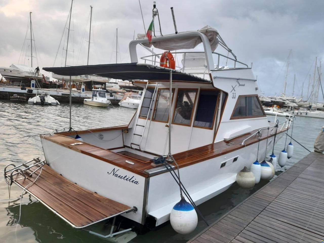 Italcraft X 33 Flying Bridge