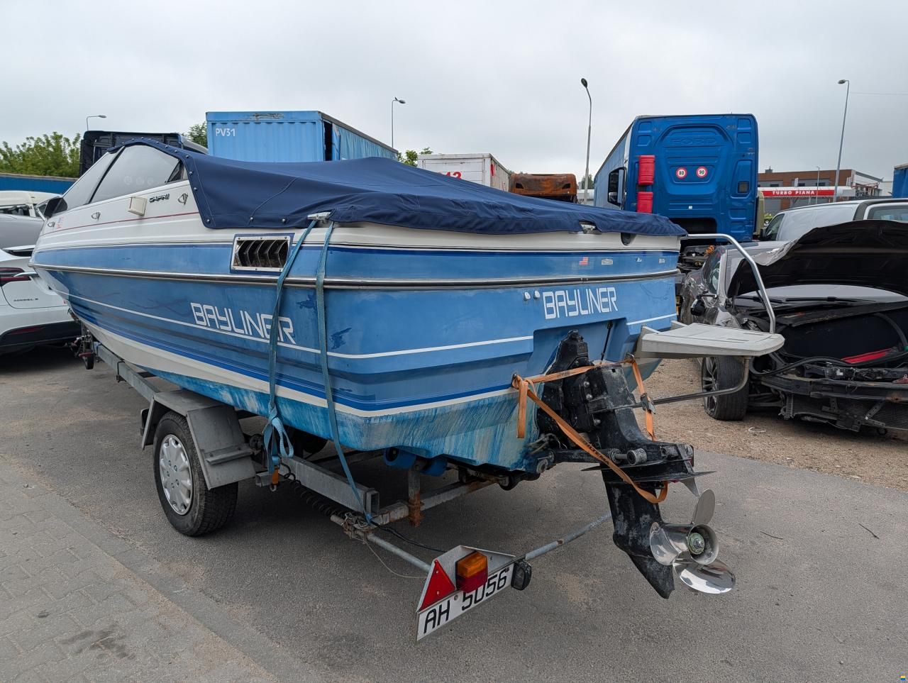 Bayliner Capri
