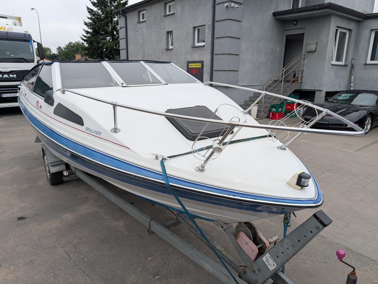 Bayliner Capri