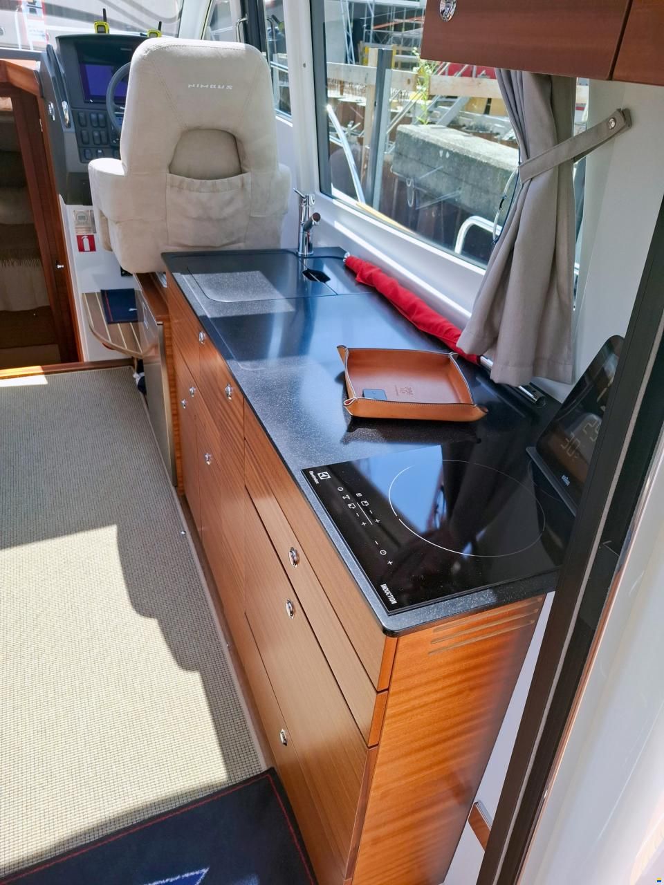 Nimbus 365 Coup&eacute;