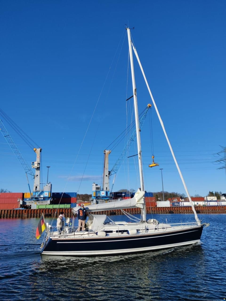 Hanse 371