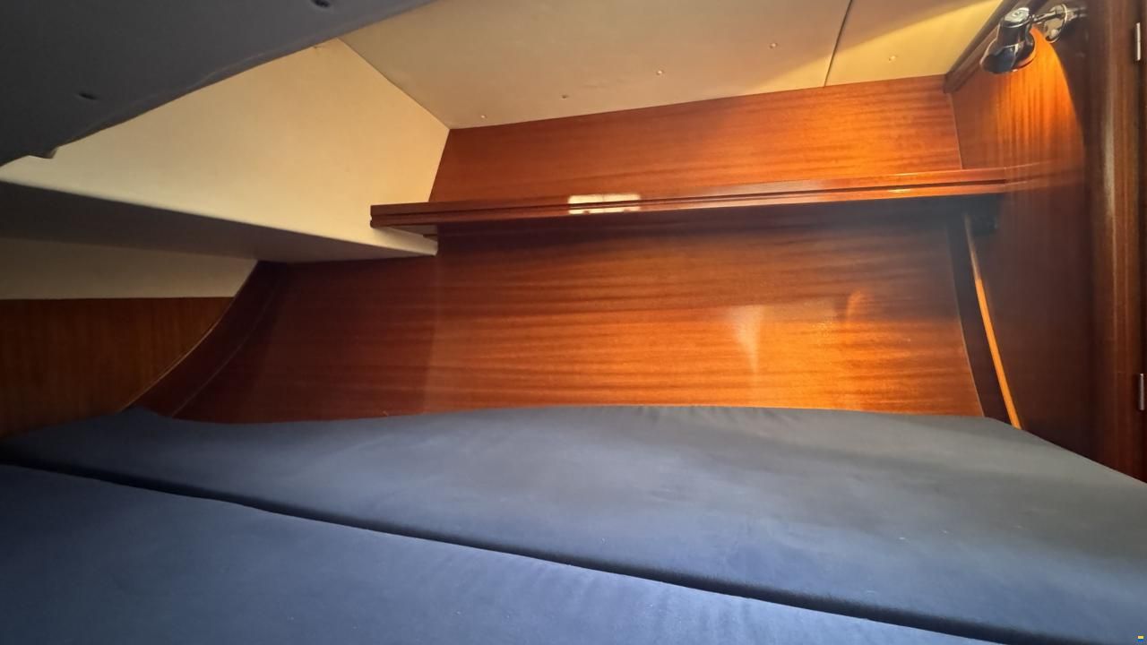 Hanse 371