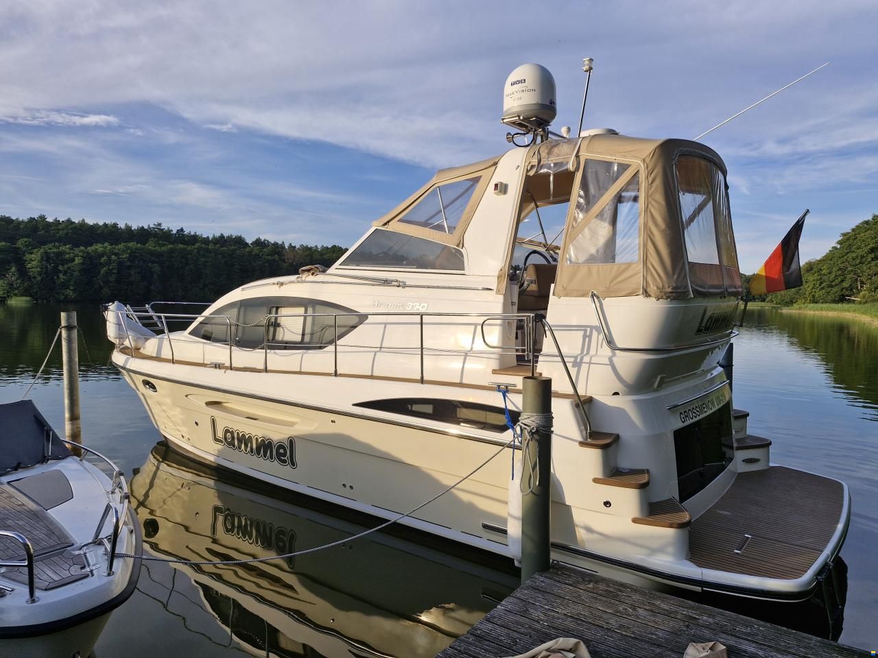 Broom 370