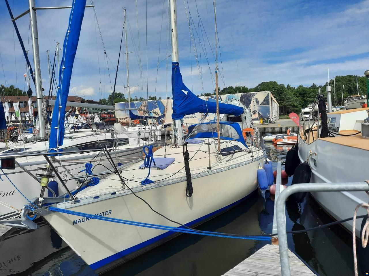 Beneteau First