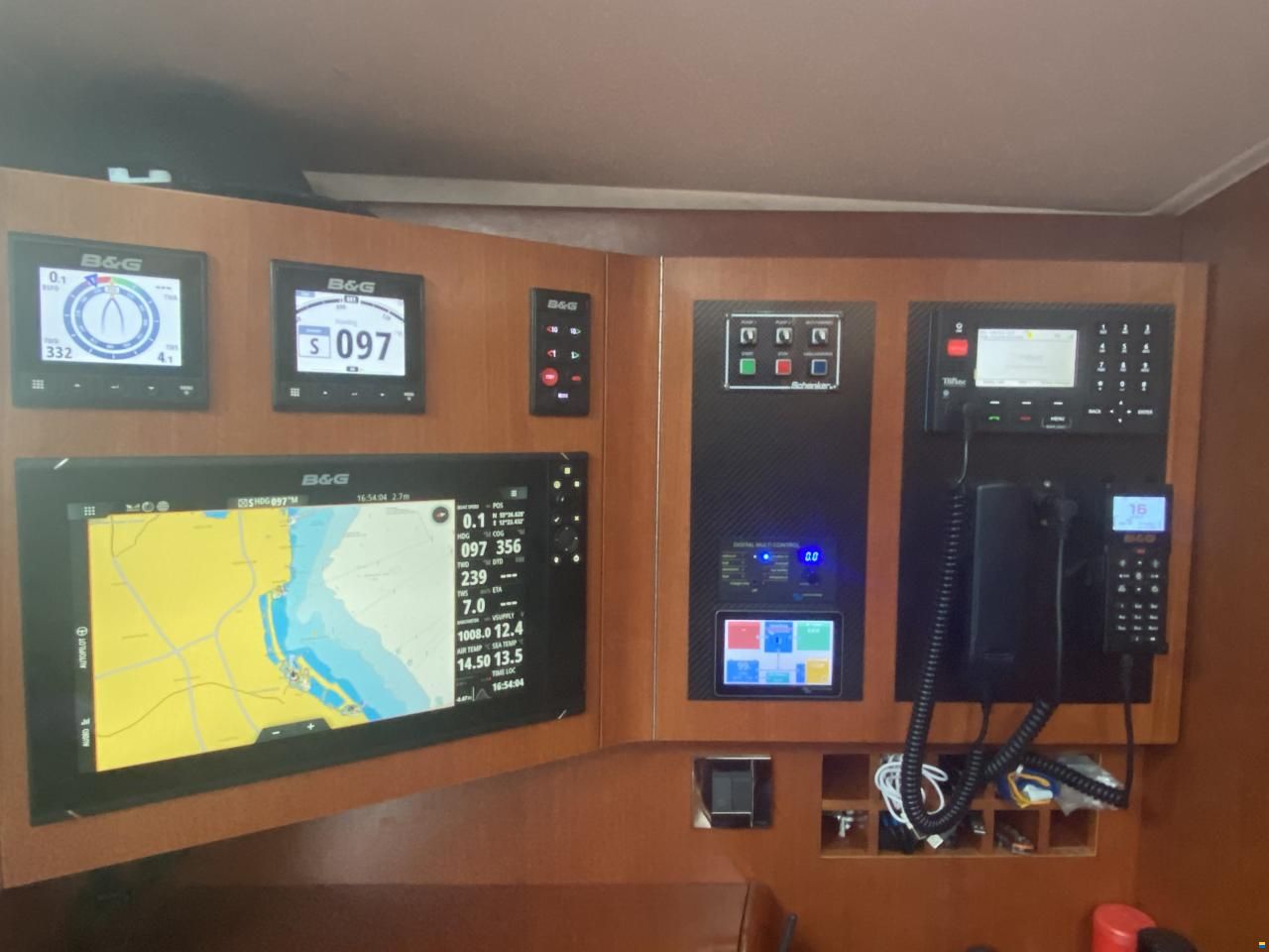 Beneteau 57