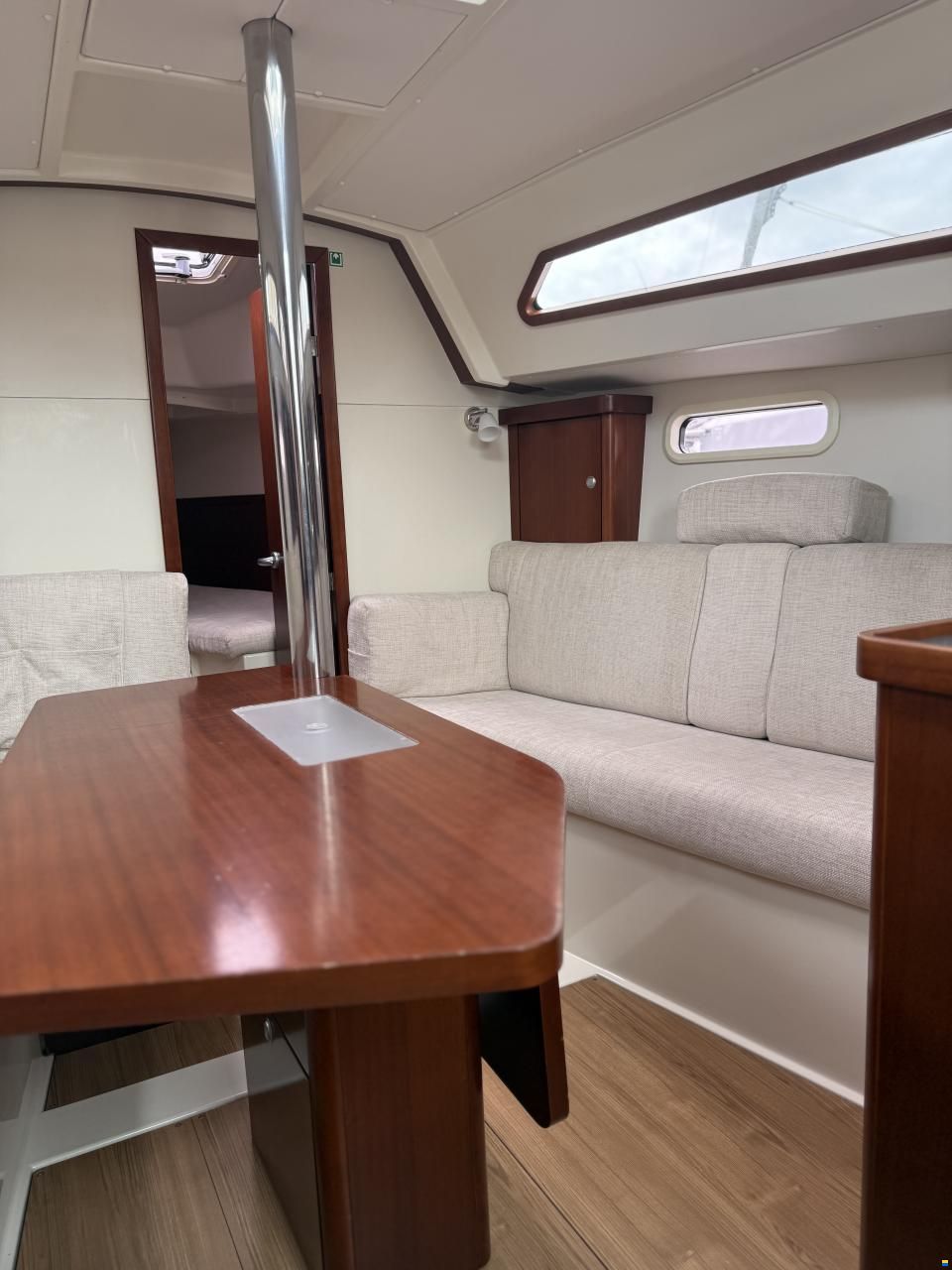 Hanse 320