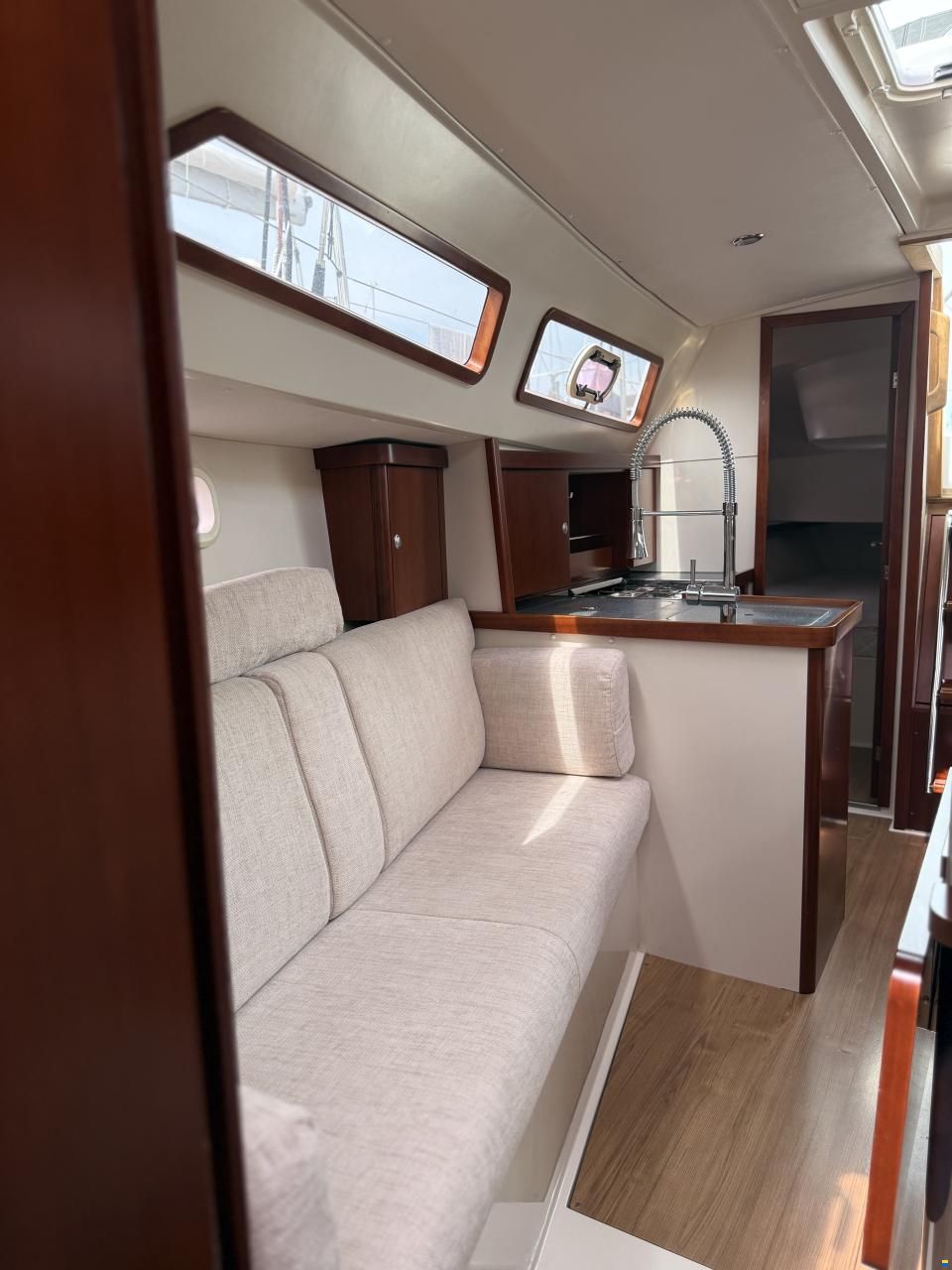 Hanse 320