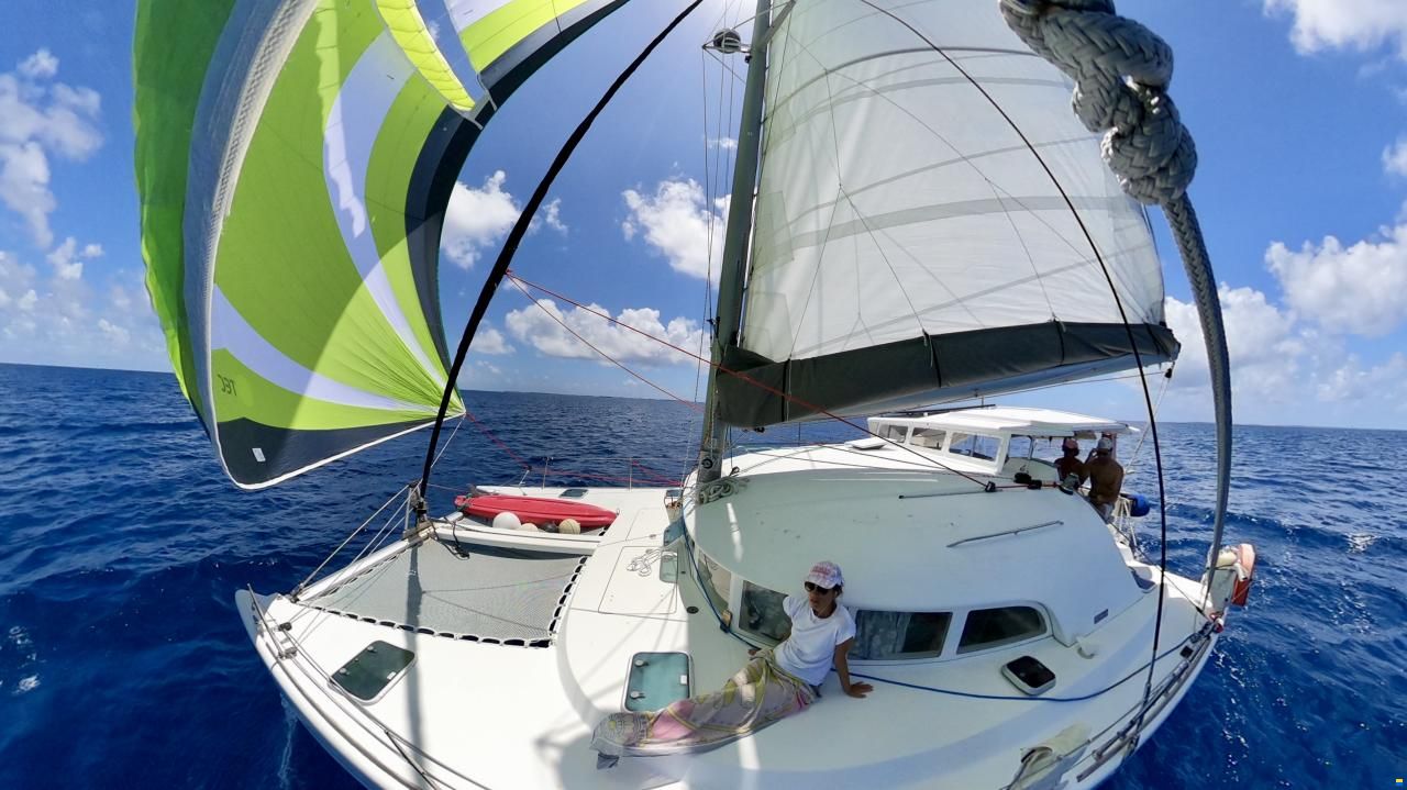 CNB Lagoon 380