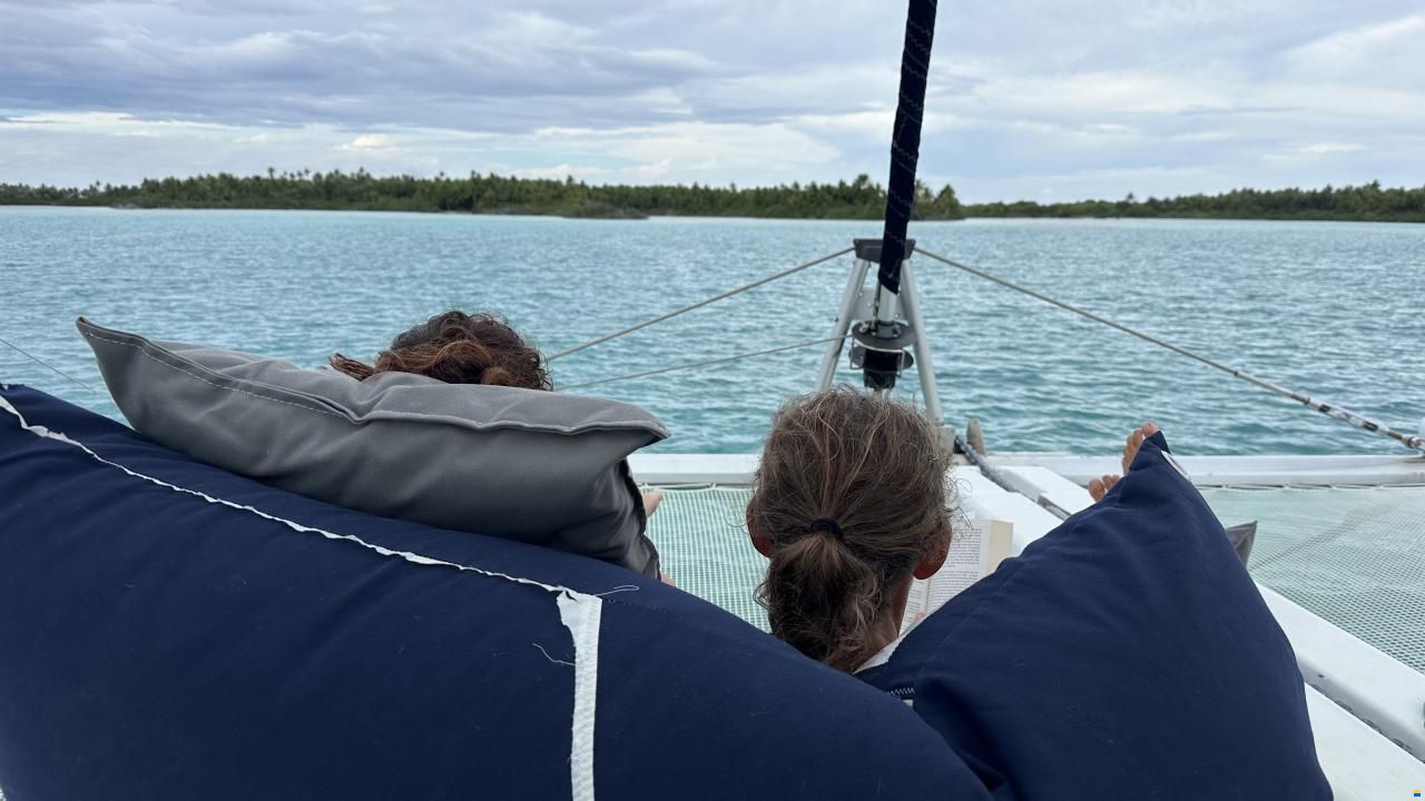 CNB Lagoon 380