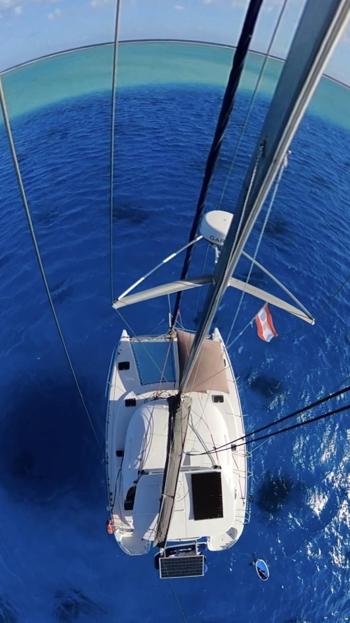 CNB Lagoon 380