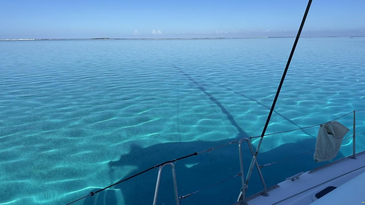 CNB Lagoon 380