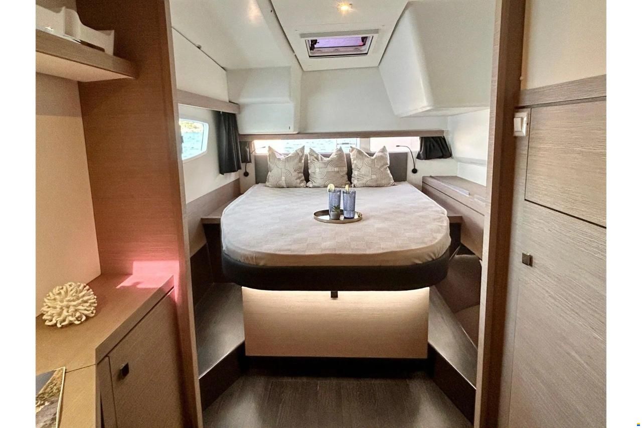 Fountaine Pajot Isla 40