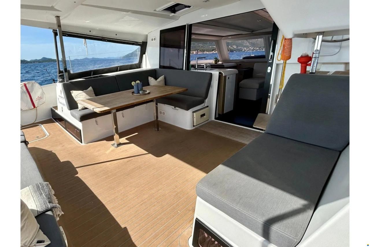 Fountaine Pajot Isla 40